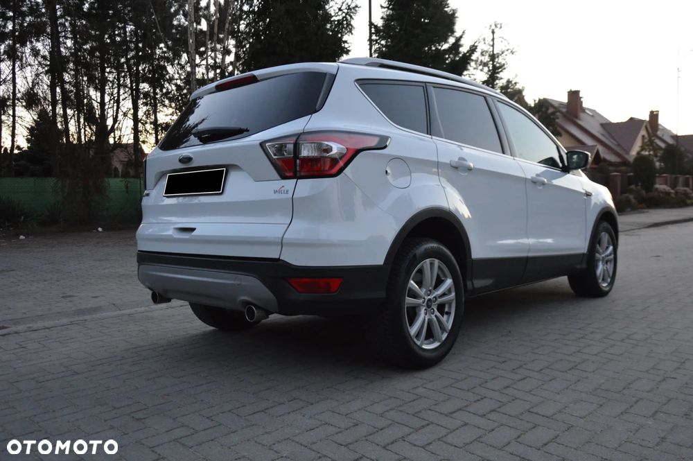 Ford Kuga 2.0 TDCi 2x4 Titanium - 11