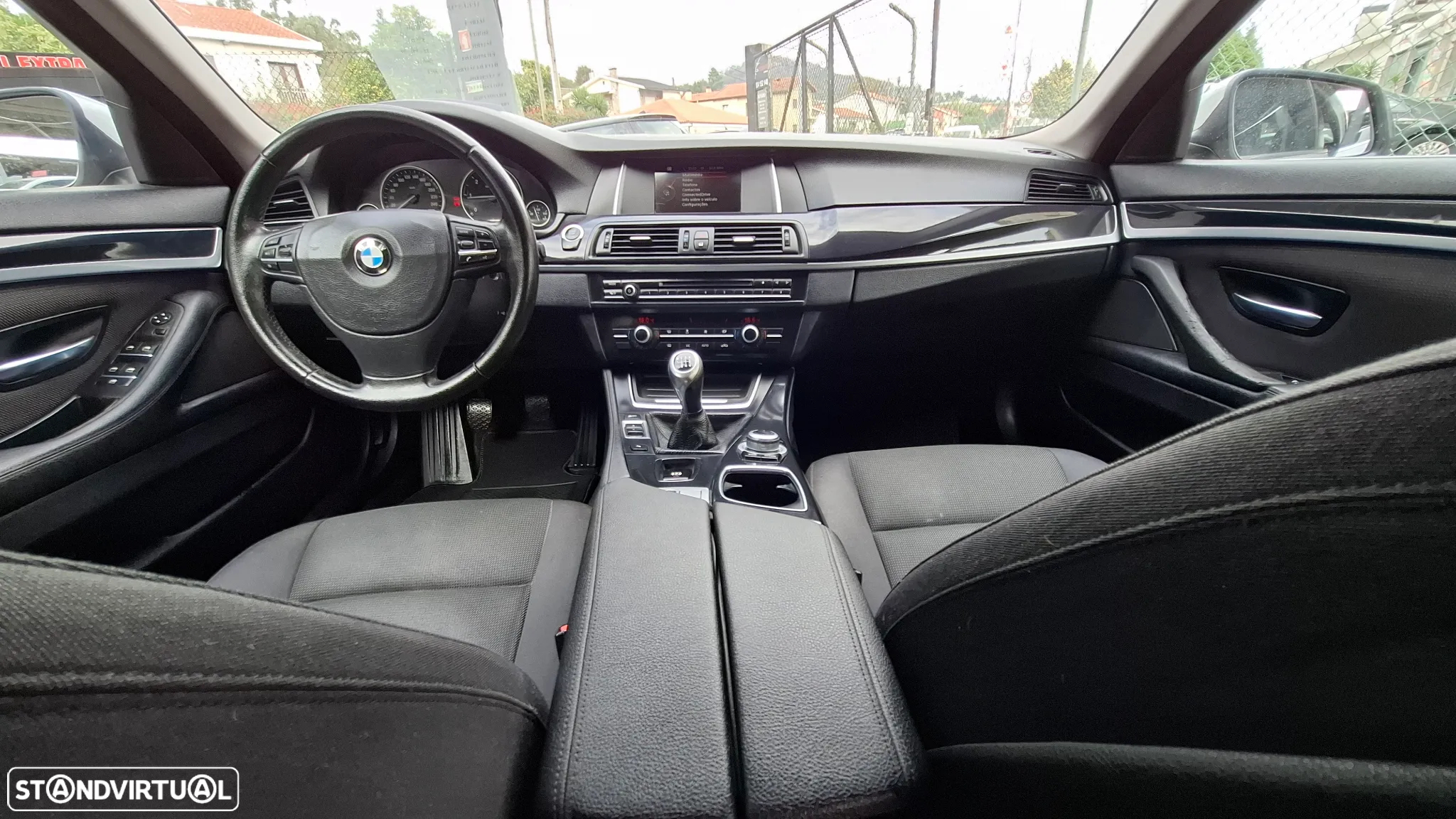 BMW 520 d Line Luxury - 35
