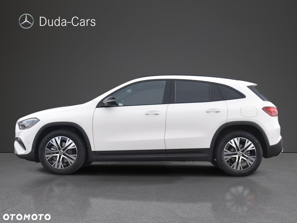 Mercedes-Benz GLA 200 d Progressive 8G-DCT - 4