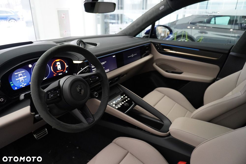 Porsche Macan - 18