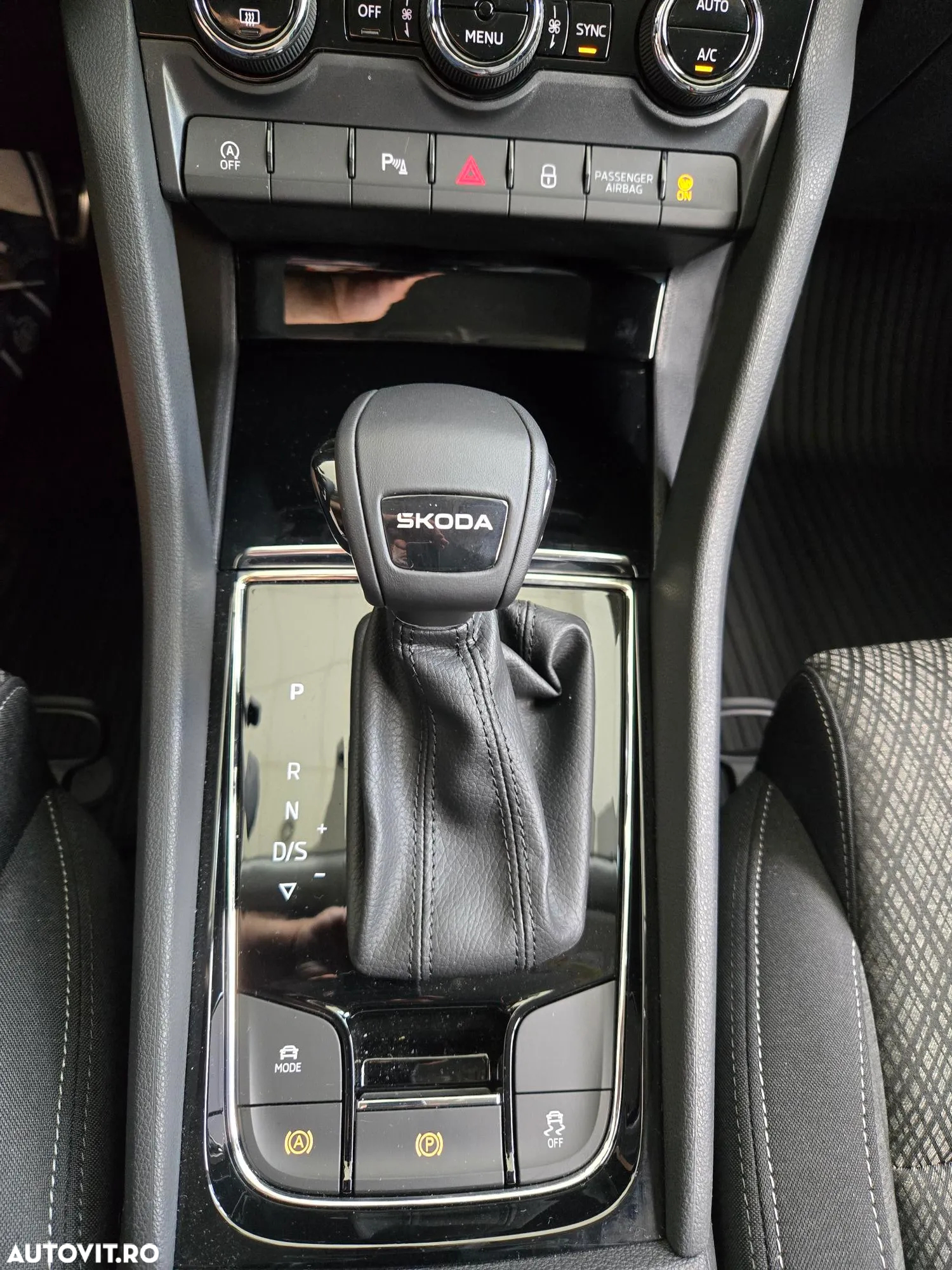Skoda Karoq 1.5 TSI DSG Selection - 19