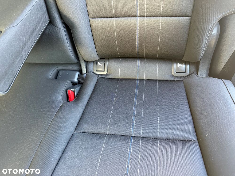 Hyundai Tucson 1.6 GDI BlueDrive GO 2WD - 29