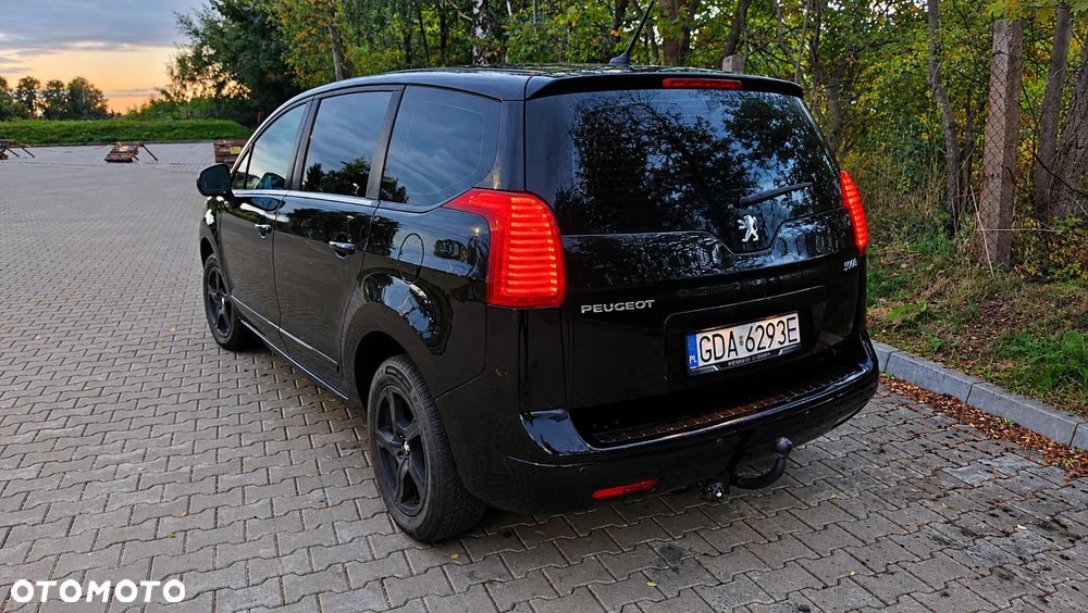 Peugeot 5008 2010 photo 2