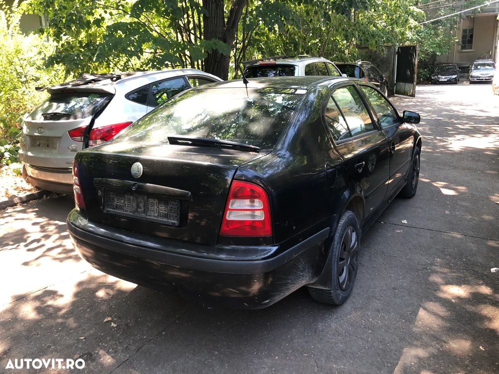 Dezmembrez Skoda Octavia 1 tour negru diesel 2006 - 6