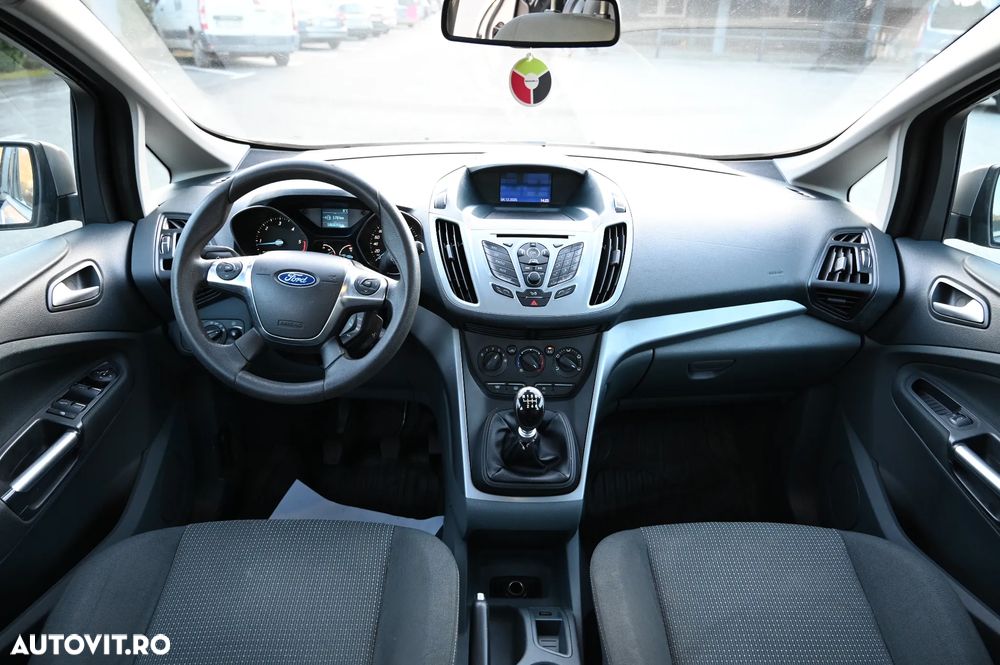 Ford Grand C-Max - 11