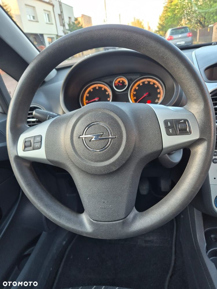 Opel Corsa 1.2 16V Selection 110 Jahre - 6