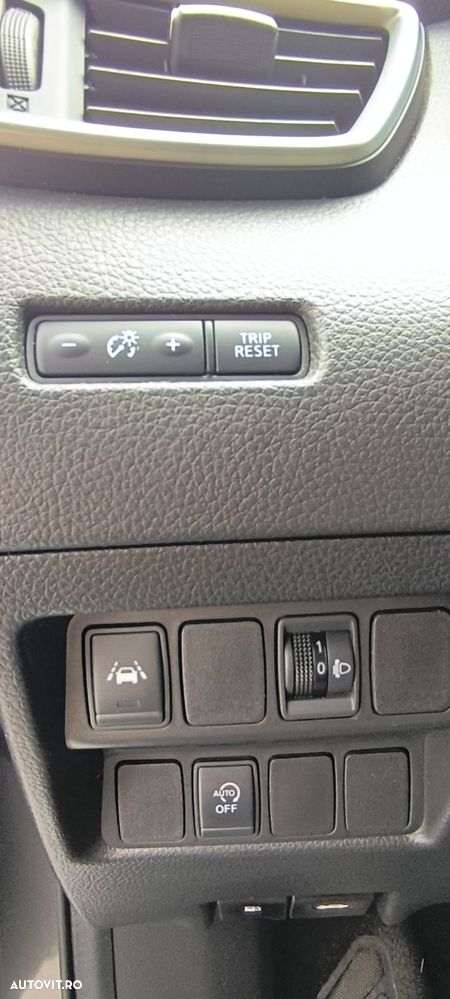 Nissan Qashqai 1.2 DIG-T Start/Stop N-Connecta - 13