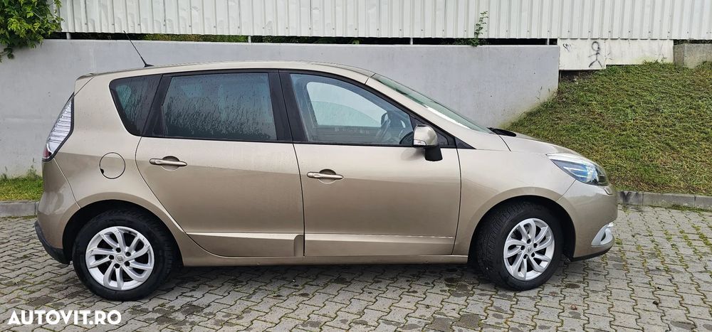 Renault Scenic 1.6 16V 110 Dynamique - 10
