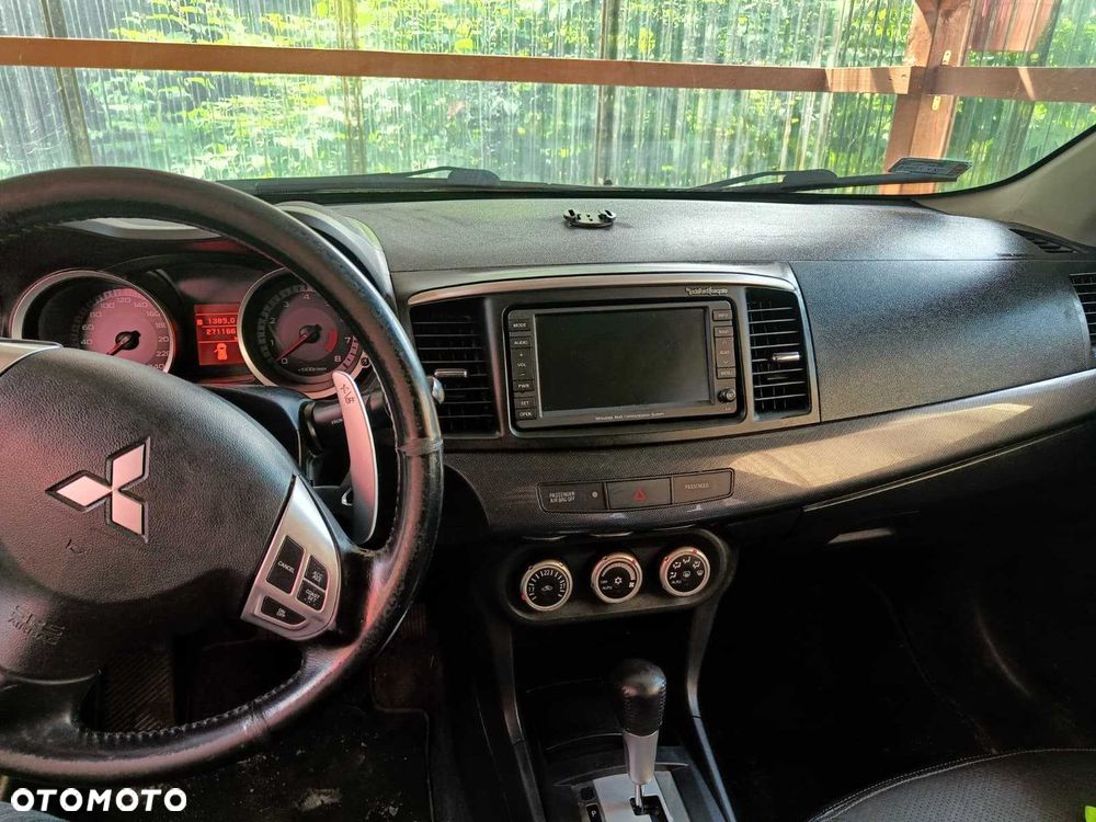 Mitsubishi Lancer - 7