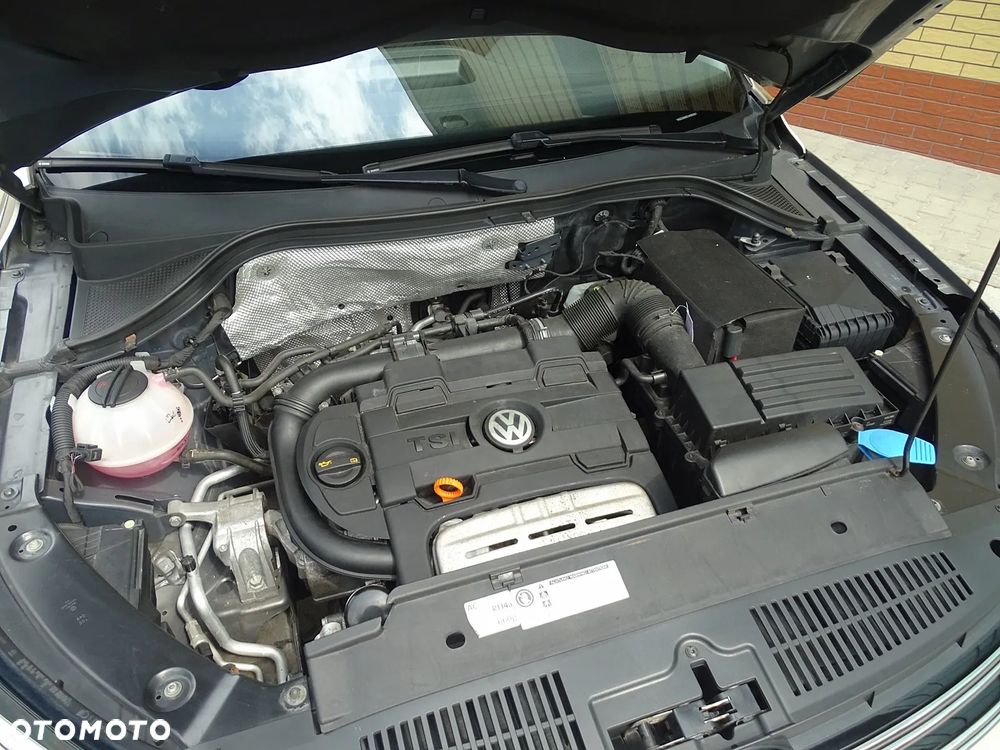 Volkswagen Tiguan 2.0 TDI DPF BlueMotion Technology Sport & Style - 20