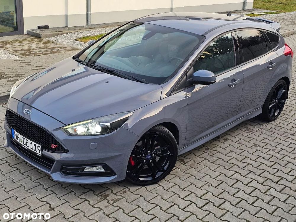 Ford Focus ST - 5