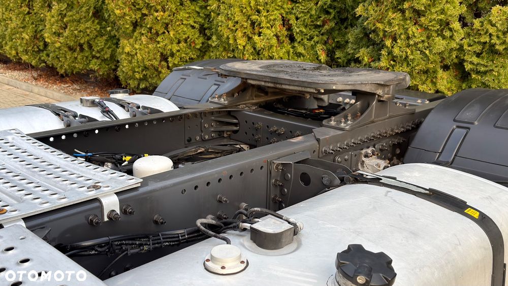 Volvo FH 500 l KSENON l LODÓWKA l 4 PODUSZKI KABINA - 11