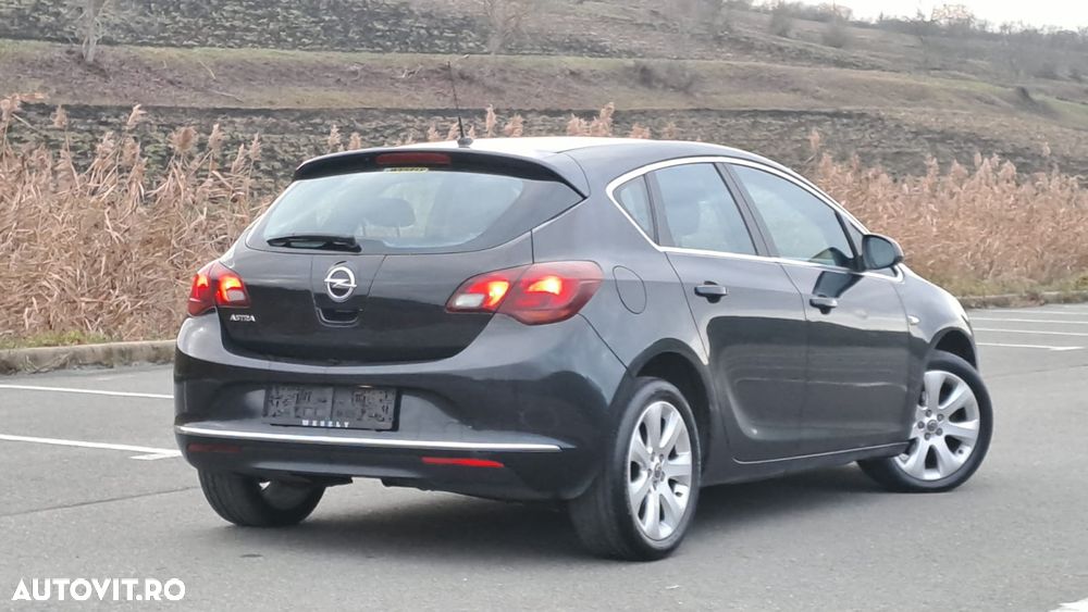 Opel Astra 1.4 Turbo Innovation - 14