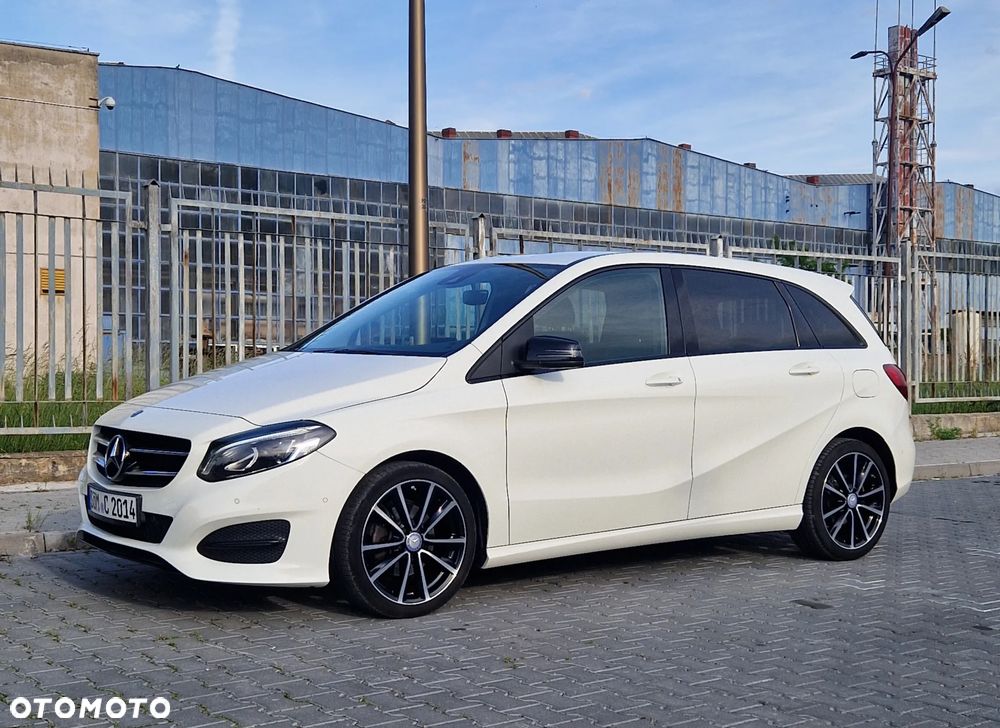 Mercedes-Benz Klasa B 180 UrbanStyle Edition - 3