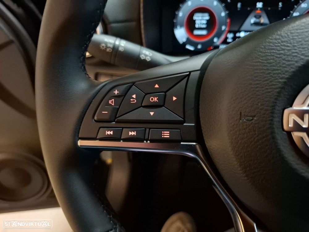 Nissan Juke 1.0 DIG-T N-Connecta - 16