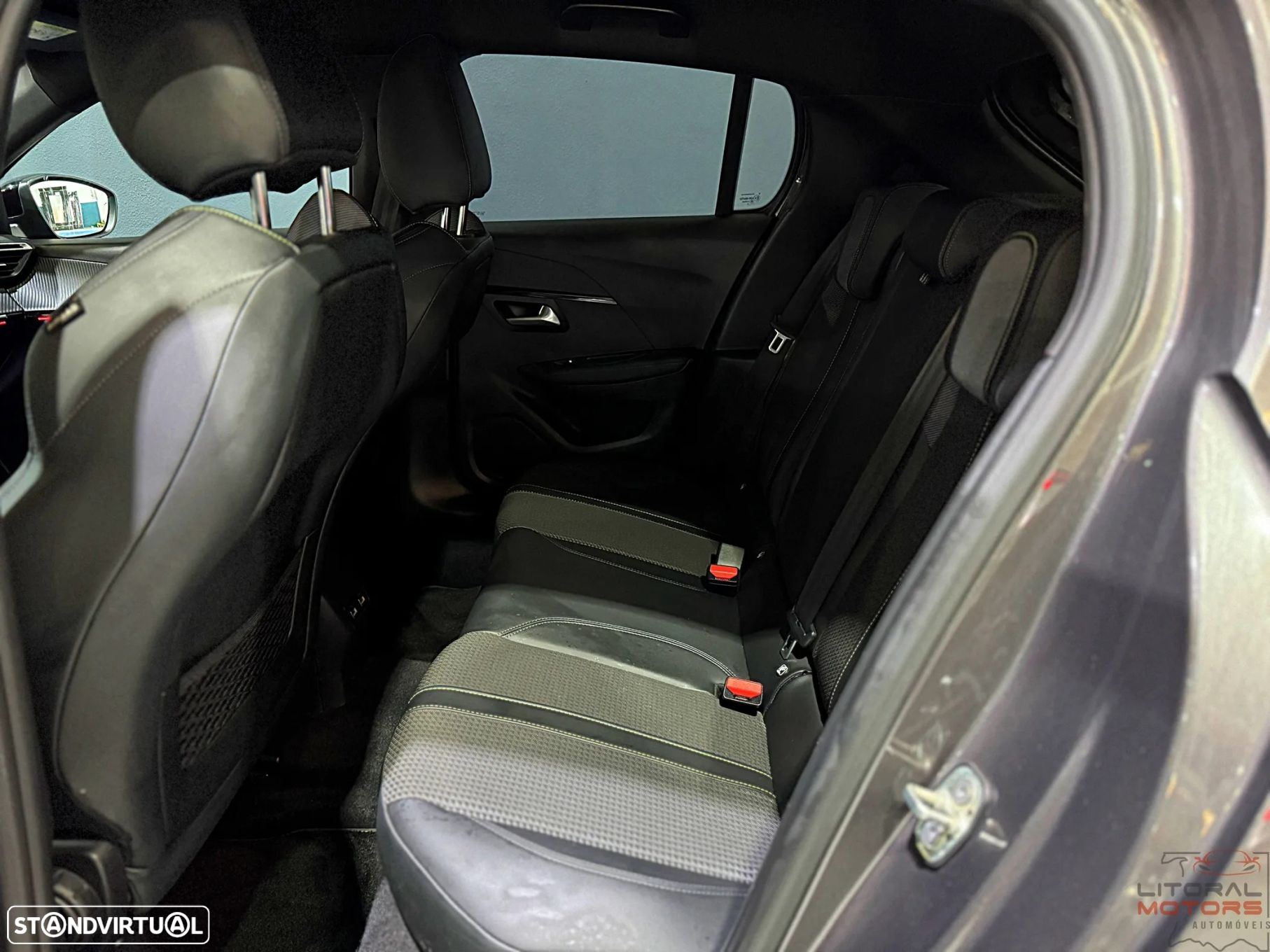 Peugeot 208 1.2 PureTech GT EAT8 - 16