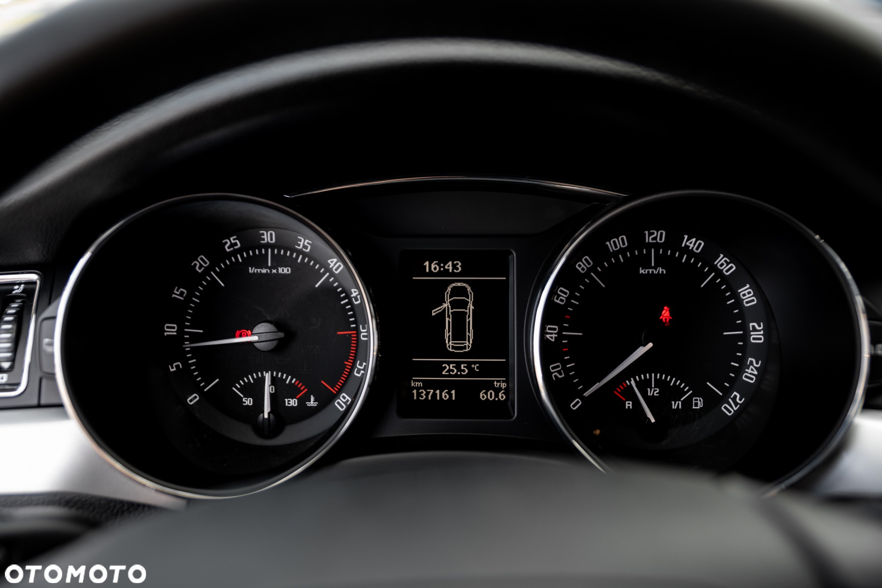 Skoda Superb 2.0 TDI Comfort - 32