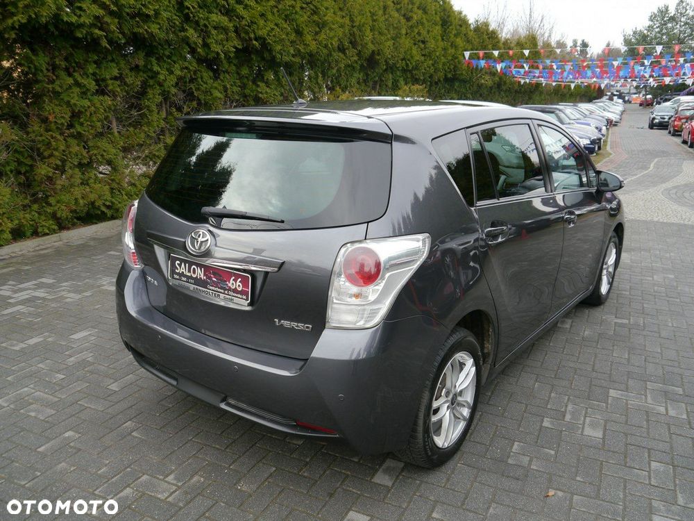Toyota Verso 1.6 D-4D Premium - 2
