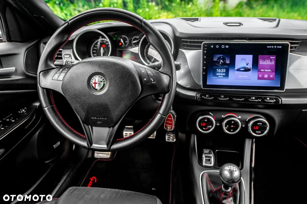 Alfa Romeo Giulietta 1.8 TBi 16V Quadrifoglio Verde - 16