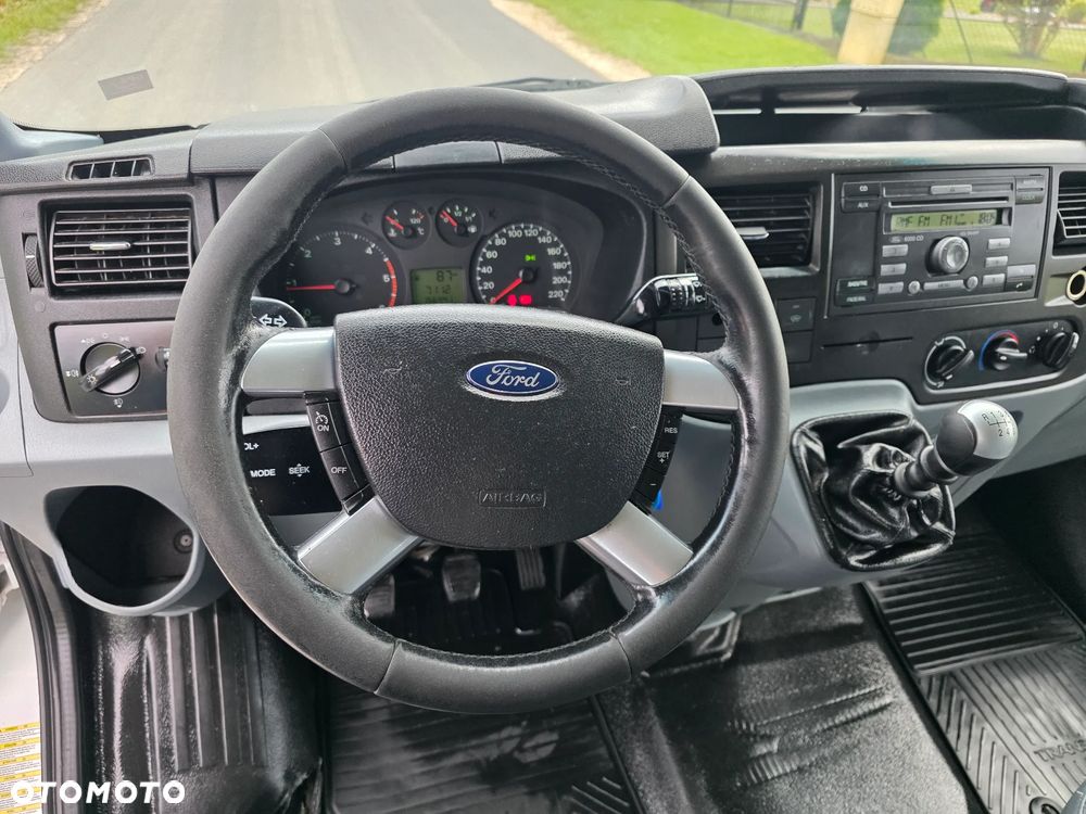 Ford Transit 2.2 TDCI 6 osobowy - 13