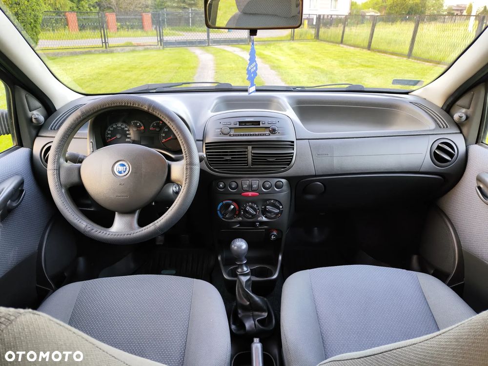 Fiat Punto 1.2 8V Active - 12