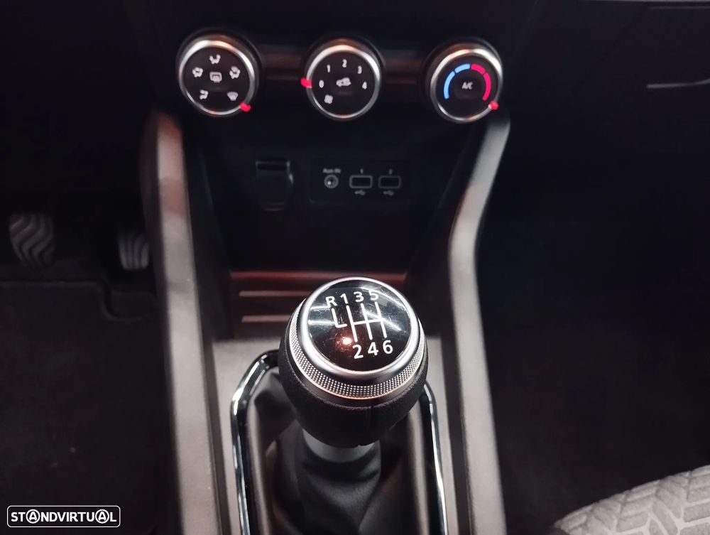 Renault Clio 1.5 Blue dCi Evolution - 34