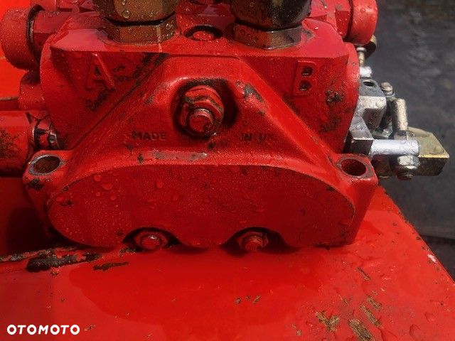 Manitou 928 Rozdzielacz Hydrauliczny - 6