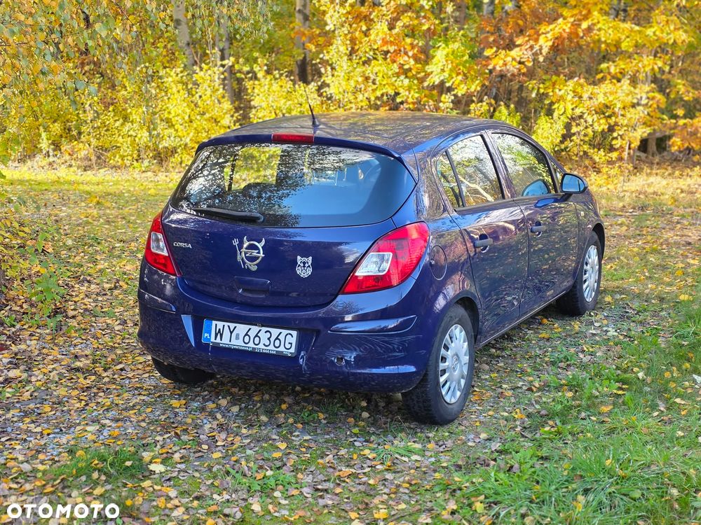 Opel Corsa 1.2 16V Edition / Active - 6