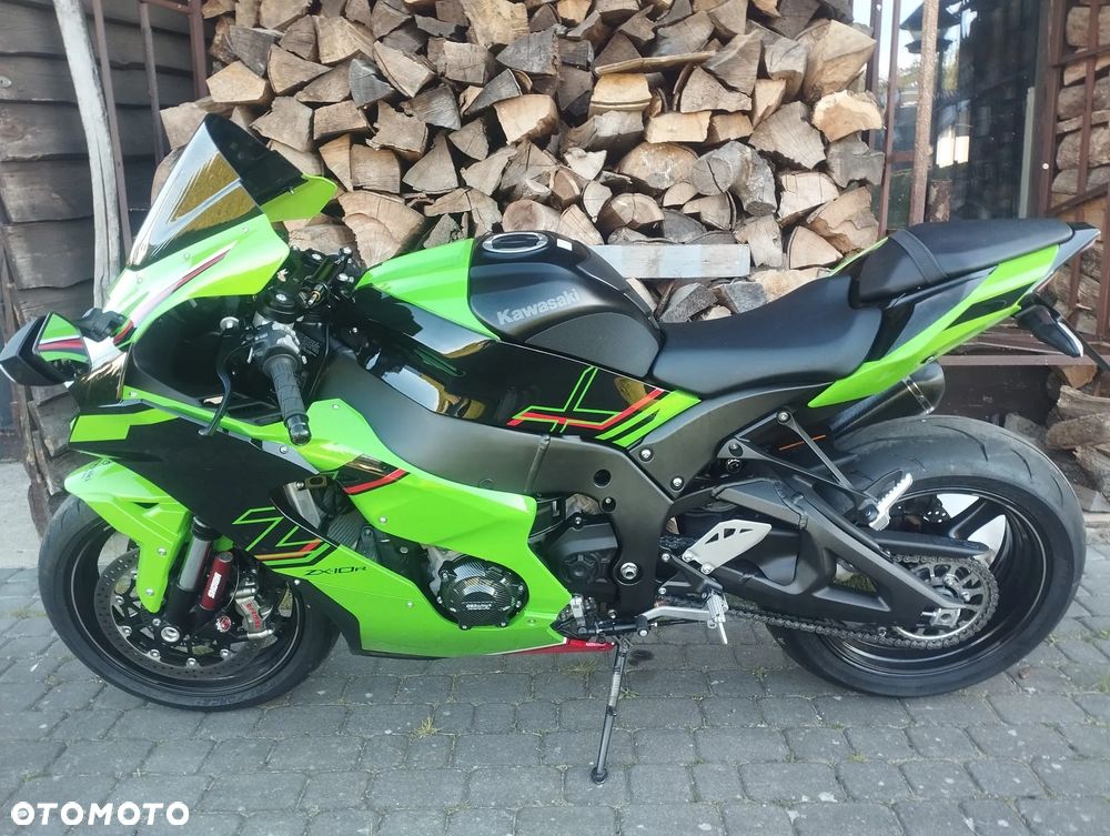 Kawasaki ZXR - 8