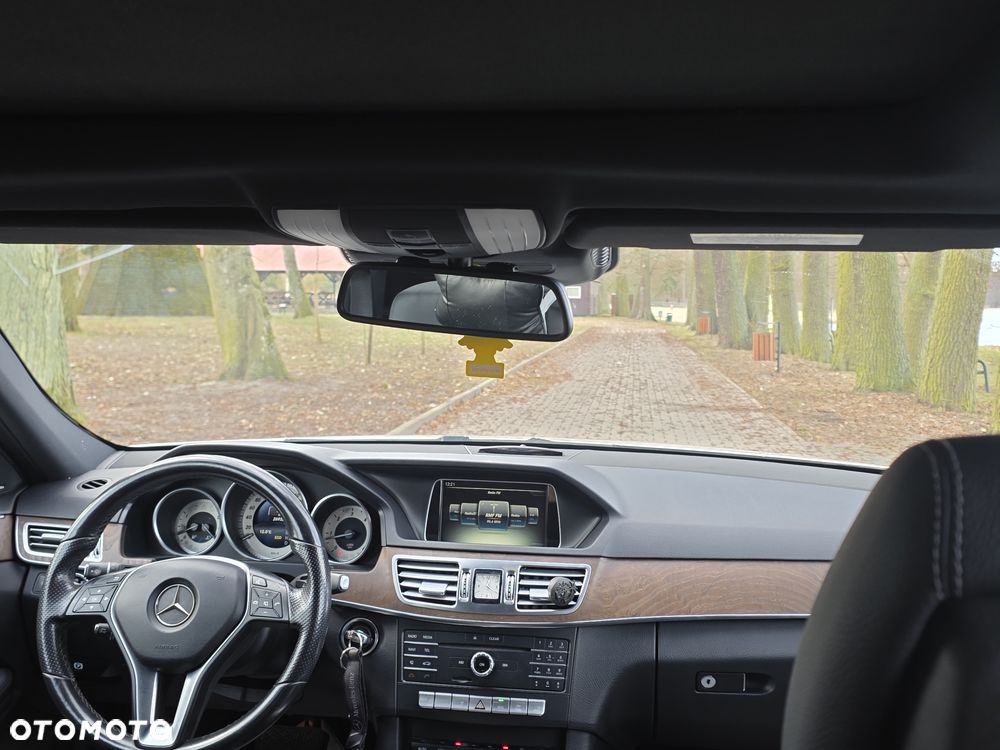 Mercedes-Benz Klasa E 300 BlueTEC 9G-TRONIC Elegance - 13