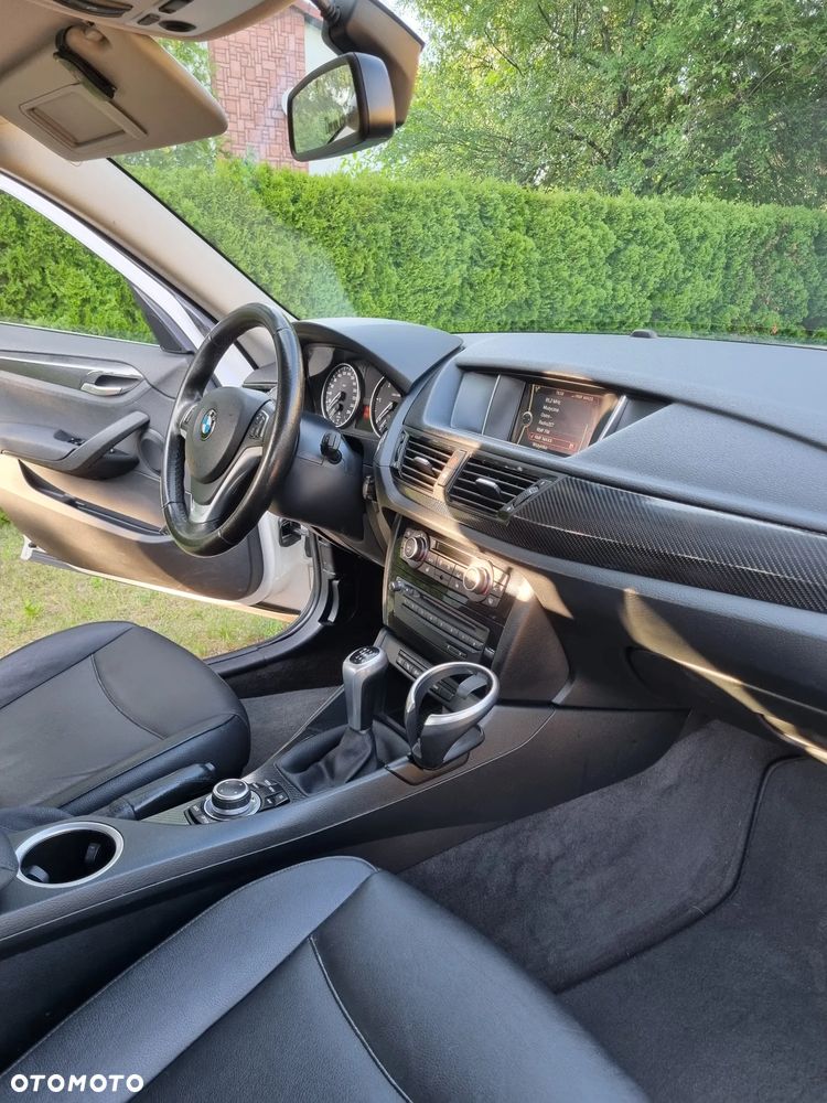 BMW X1 xDrive18d xLine - 9