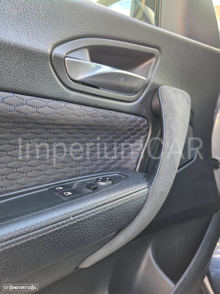 BMW 118 d Pack M - 14
