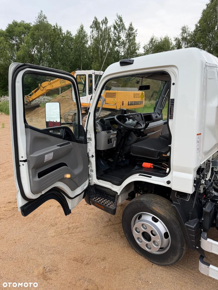 Mitsubishi FUSO CANTER 7C18 / WYWROTKA 3-STRONNA / DUŻA ŁADOWNOŚĆ 4075 KG / TYLKO 12 TYS. KM PRZEBIEGU / POLSKI SALON / 10.2023 ROK !! - 24