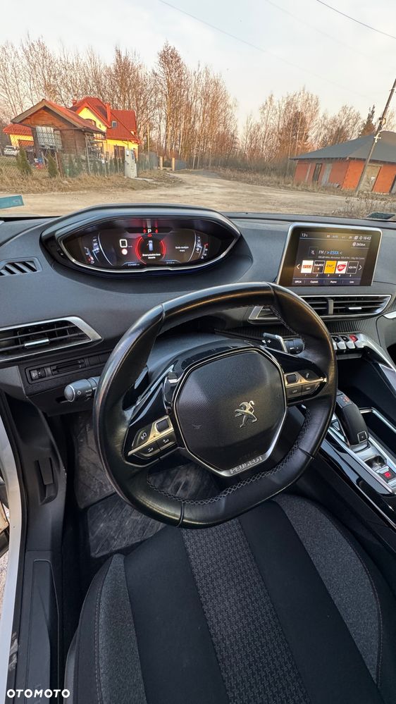 Peugeot 5008 1.6 THP Active S&S EAT6 - 8