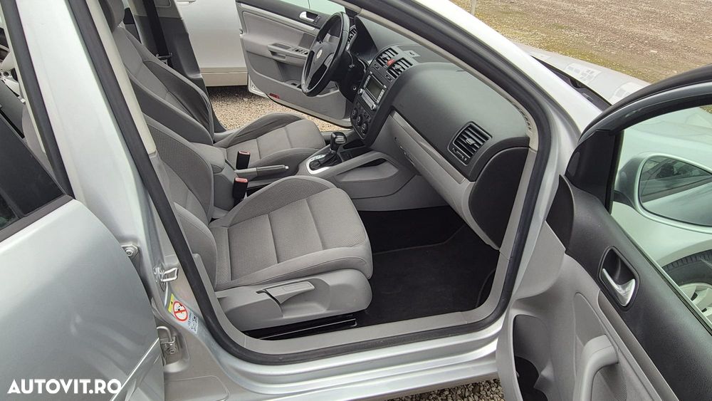 Volkswagen Golf 1.6 FSI Automatik Sportline - 9