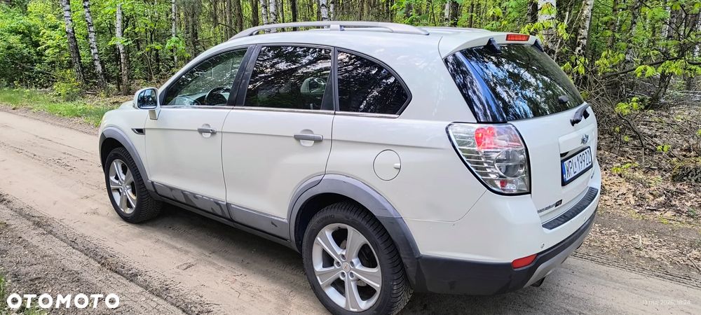 Chevrolet Captiva 2.2 D LTZ - 11