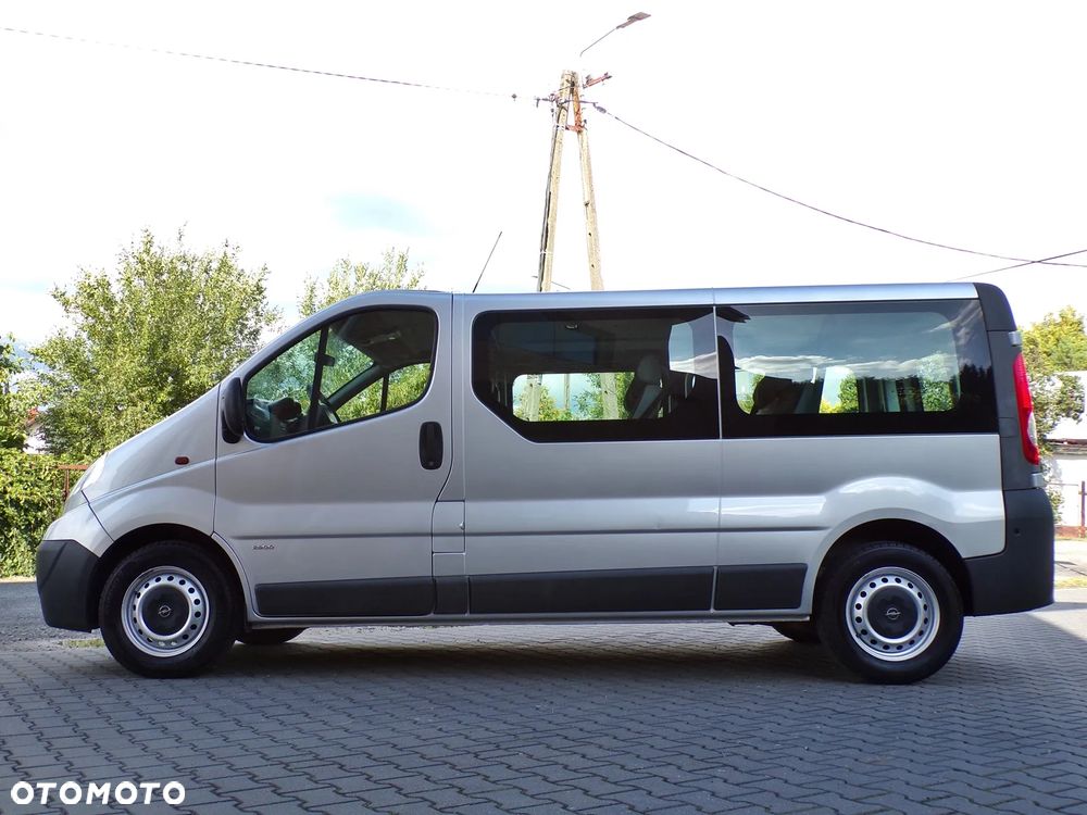 Opel Vivaro L2H1 2.9t - 7