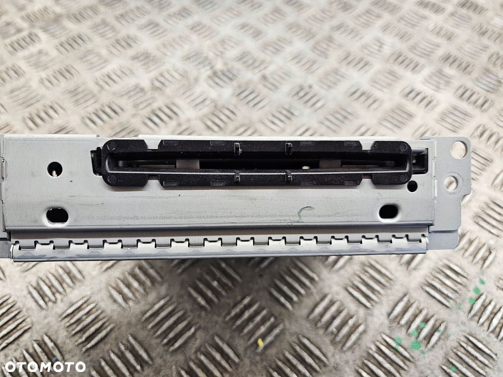 bmw f20 f30 radio cd 6822097 - 3