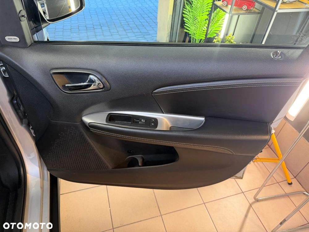 Fiat Freemont 2.0 Multijet Lounge AWD - 16