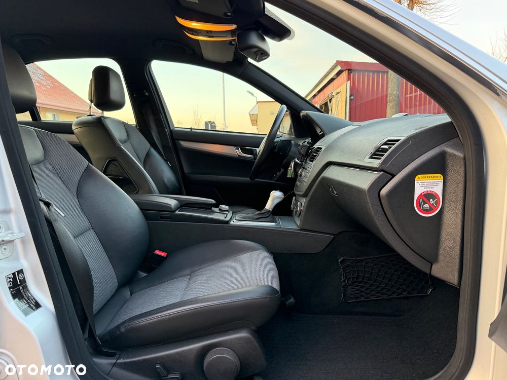 Mercedes-Benz Klasa C - 26