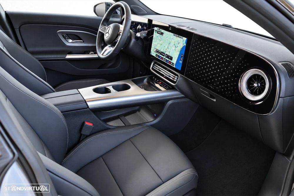 Mercedes-Benz CLA 180 Standard - 20
