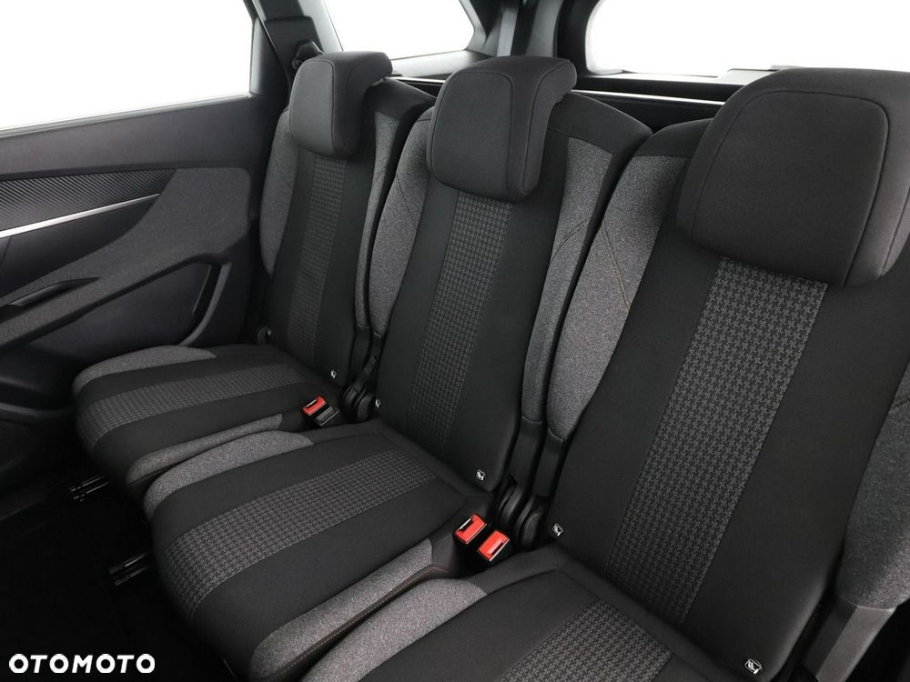 Peugeot 5008 1.2 PureTech Active Pack S&S EAT8 - 18