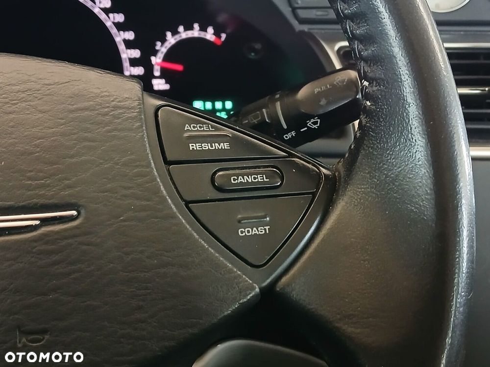 Chrysler Pacifica - 24