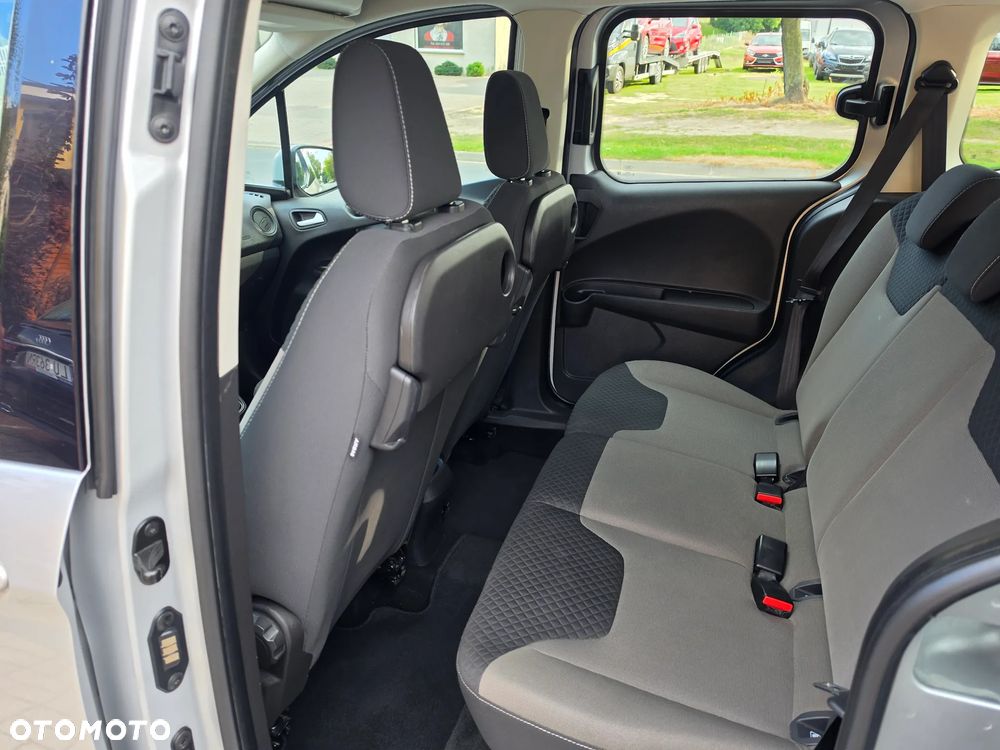 Ford Tourneo Courier 1.5 TDCi Trend - 15