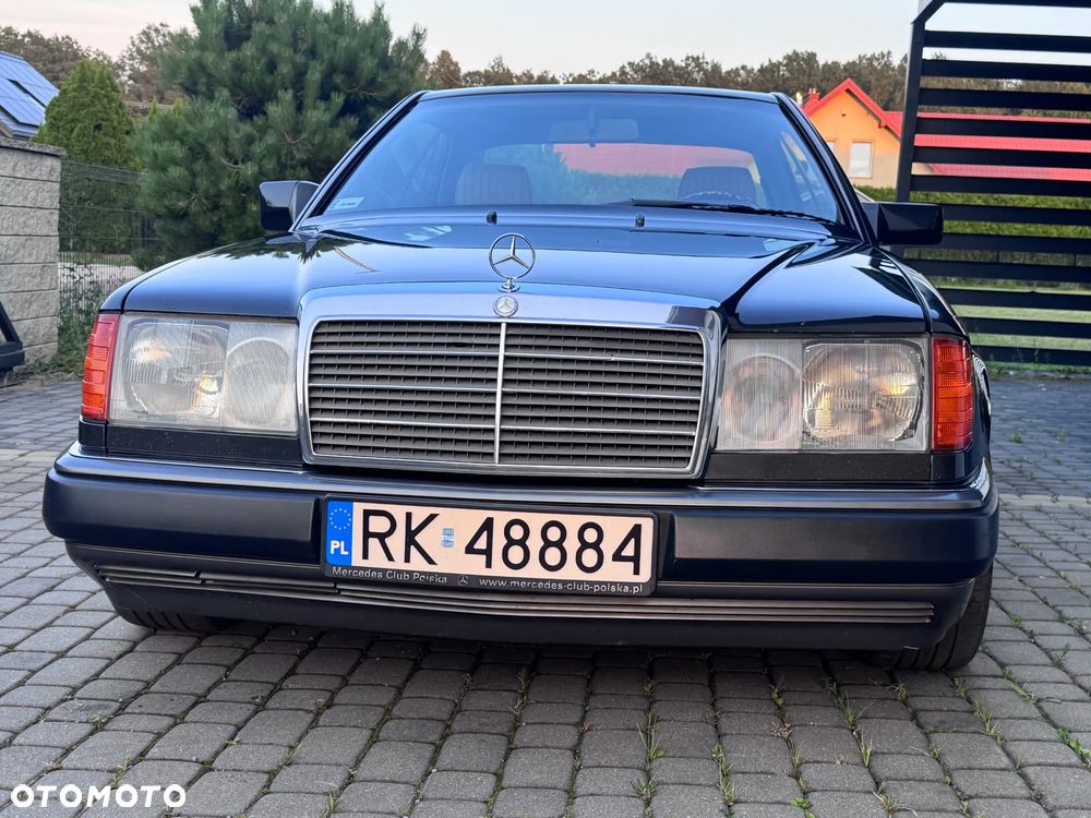 Mercedes-Benz W124 (1984-1993) - 12