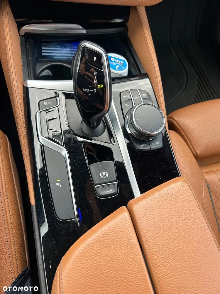 BMW Seria 5 530d xDrive - 13