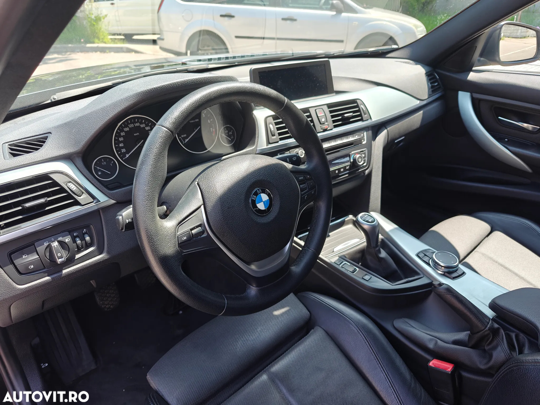 BMW Seria 3 328i Touring xDrive Modern Line - 17