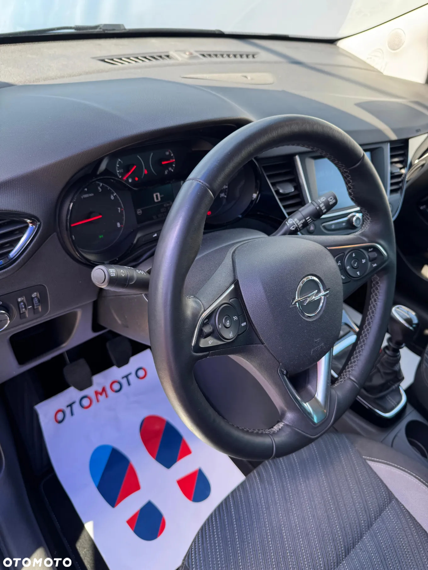 Opel Crossland X - 20