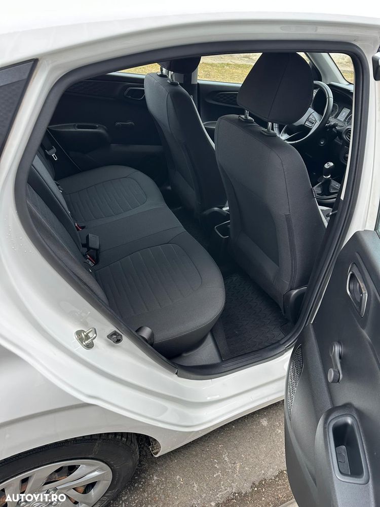 Hyundai i10 1.0 l 67 CP Comfort - 6