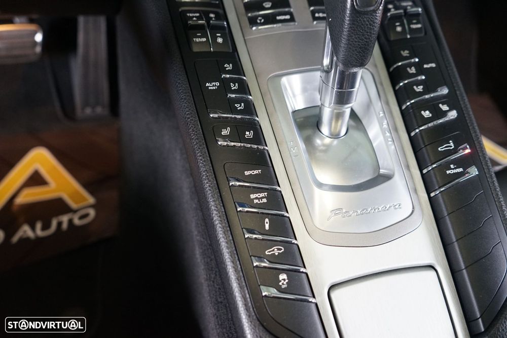 Porsche Panamera S Hybrid - 34